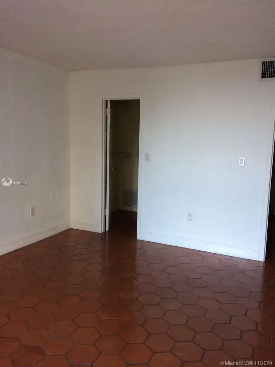 7928 West Dr # 303, North Bay Village FL 33141 photo 4