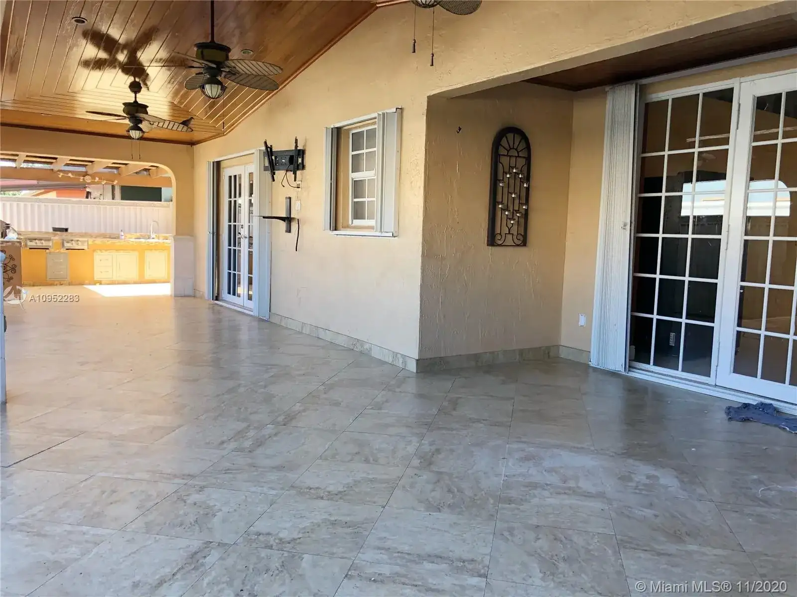8931 NW 148th Ter, Miami Lakes FL 33018 photo 4