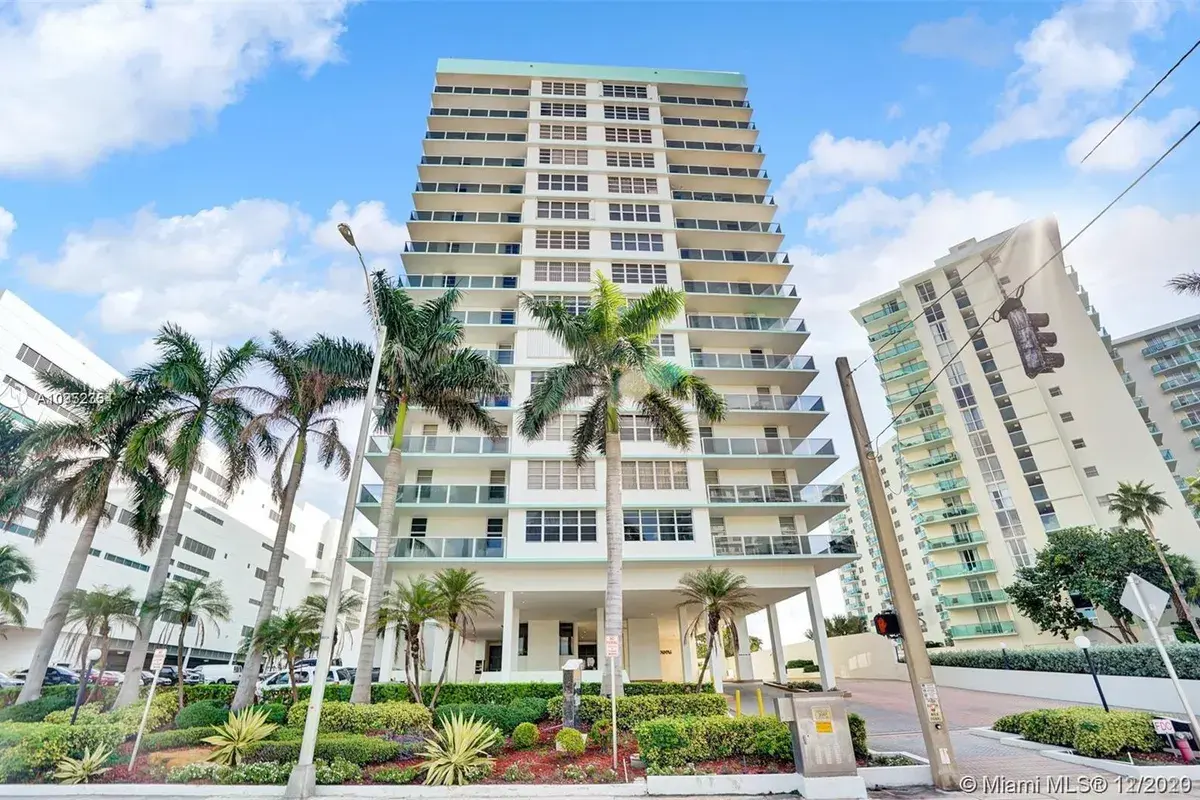 3725 S Ocean Dr # 1504, Hollywood FL 33019