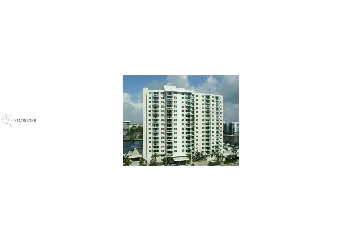 3000 S Ocean Dr # 1006, Hollywood FL 33019
