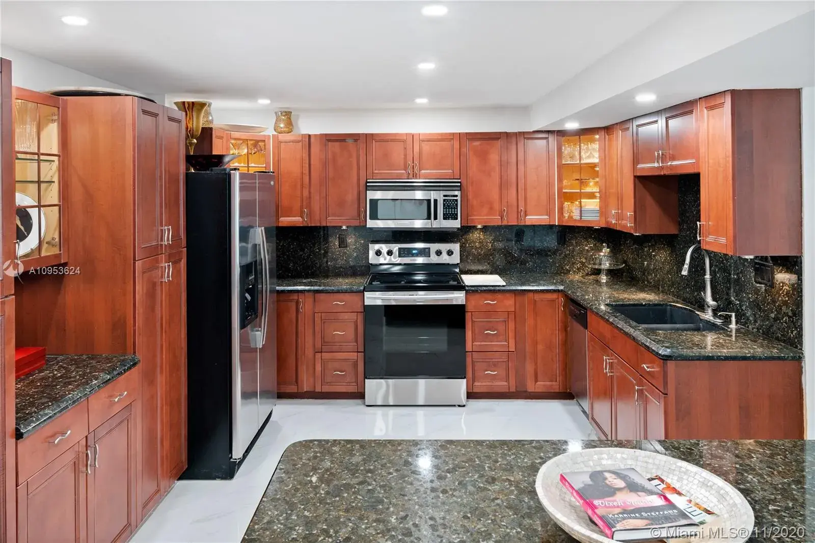 500 Three Islands Blvd # 206, Hallandale Beach FL 33009