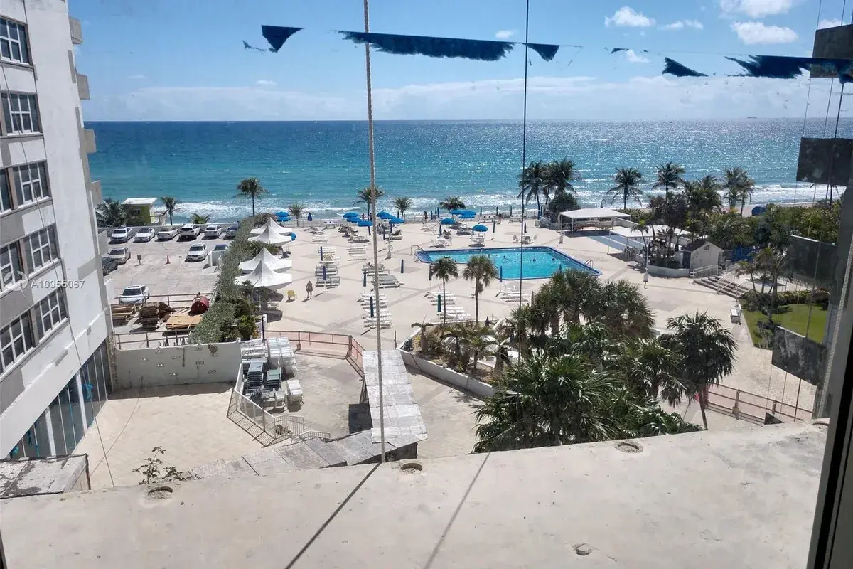 2030 S Ocean Dr # 516, Hallandale Beach FL 33009