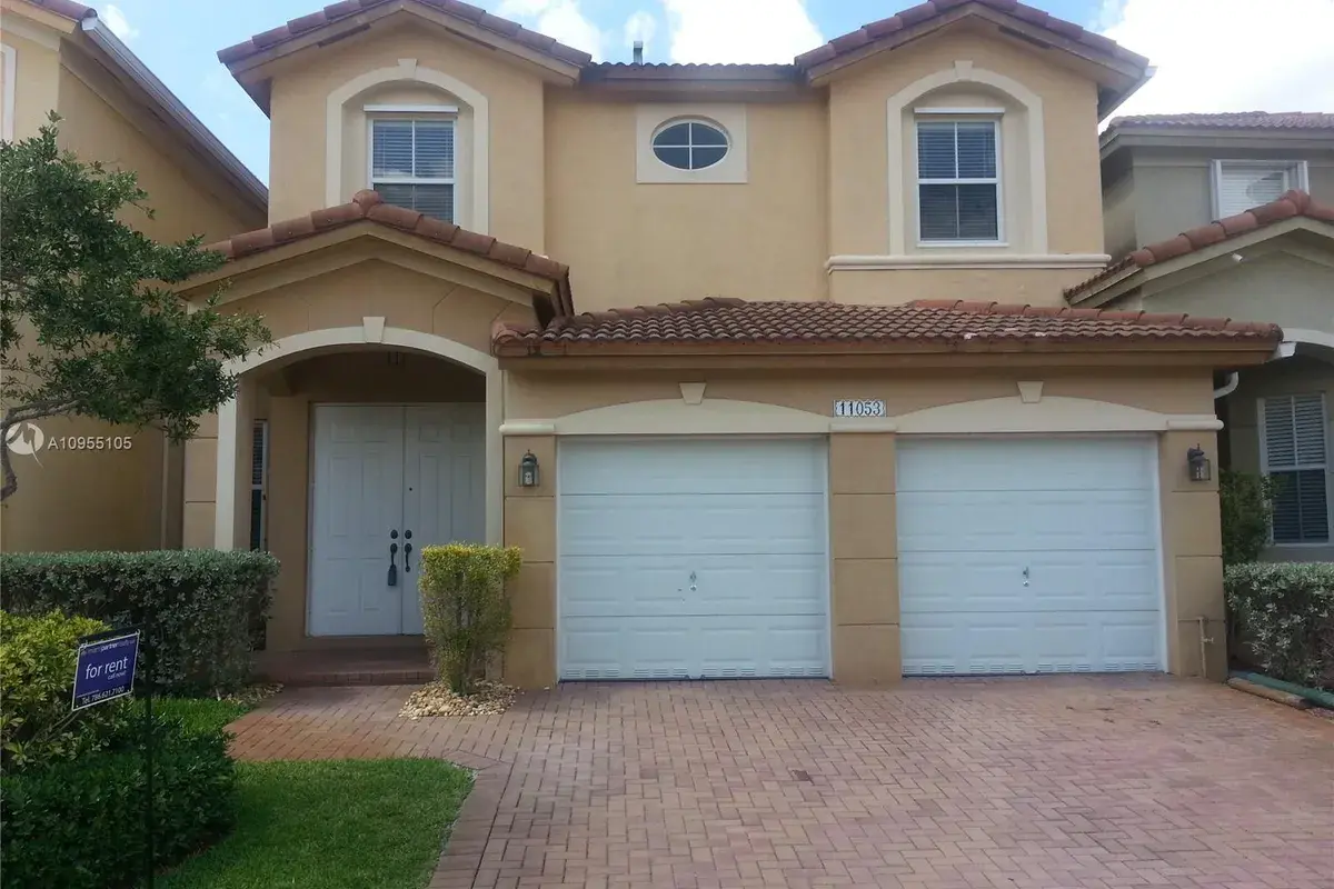 11053 NW 87th St, Doral FL 33178