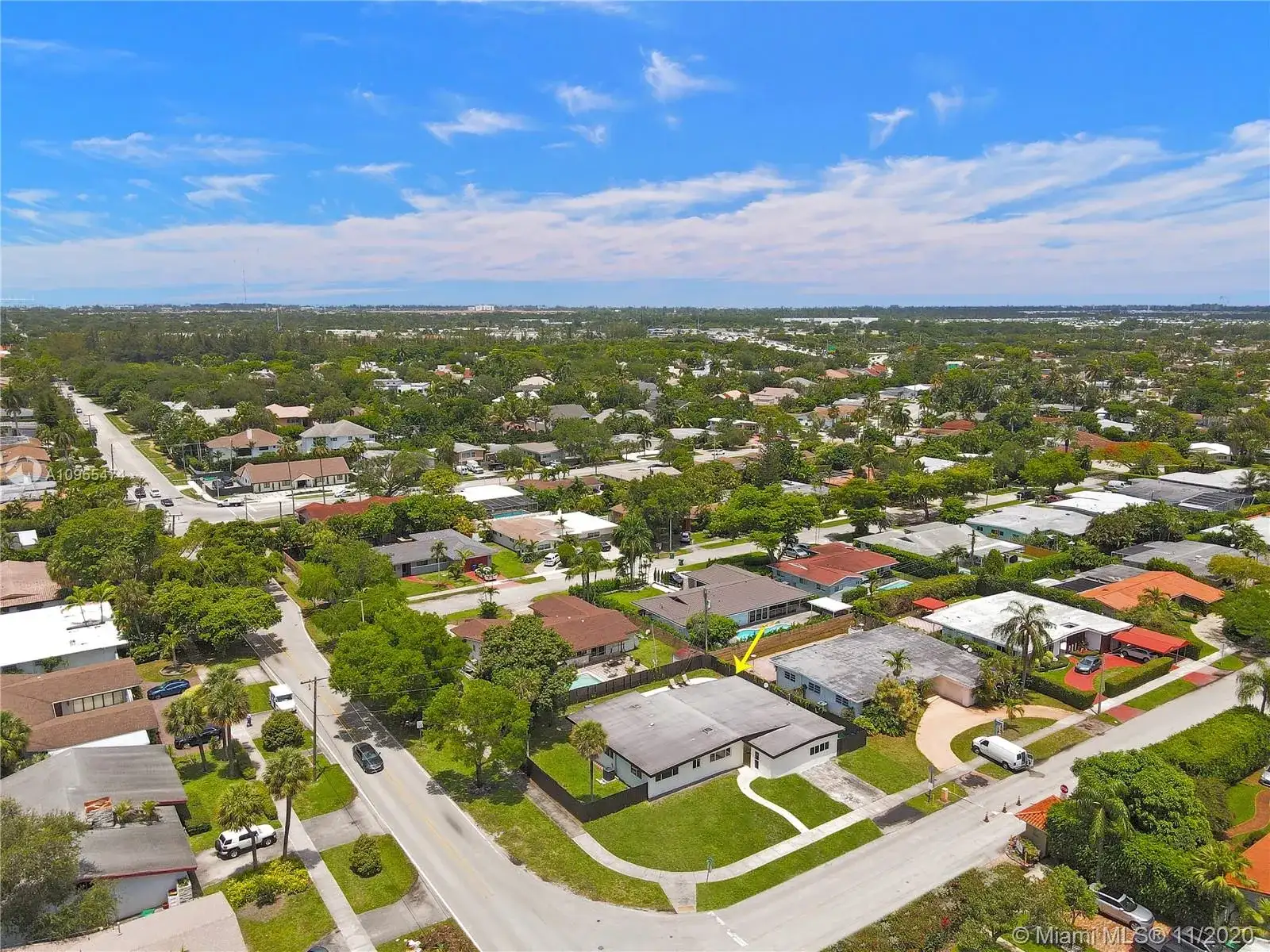 19900 NE 21st Ave, Miami FL 33179 photo 3