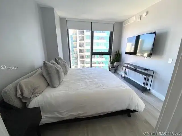 121 NE 34th St # 1801, Miami FL 33137 photo 5