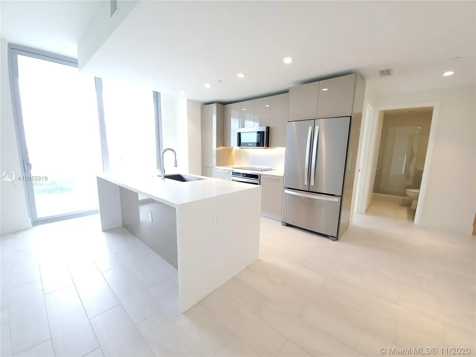 2000 Metropica Way # 1401, Sunrise FL 33323