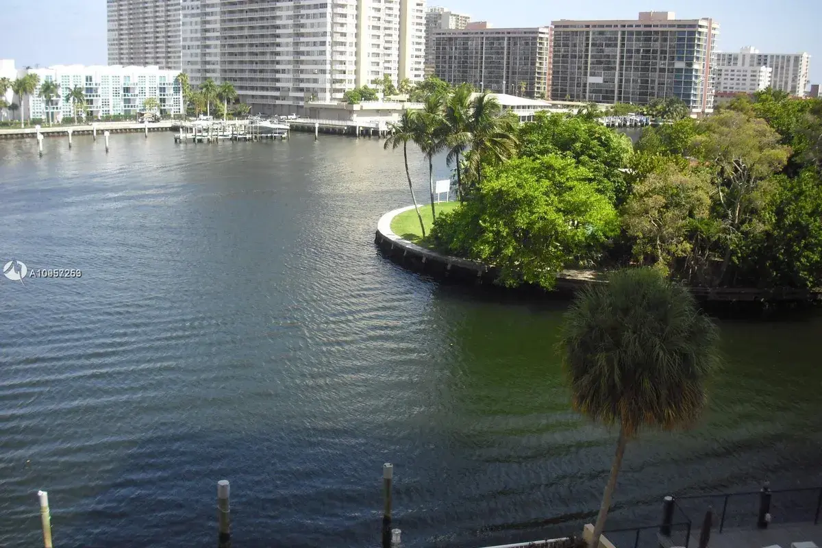 121 Golden Isles Dr # 407, Hallandale Beach FL 33009