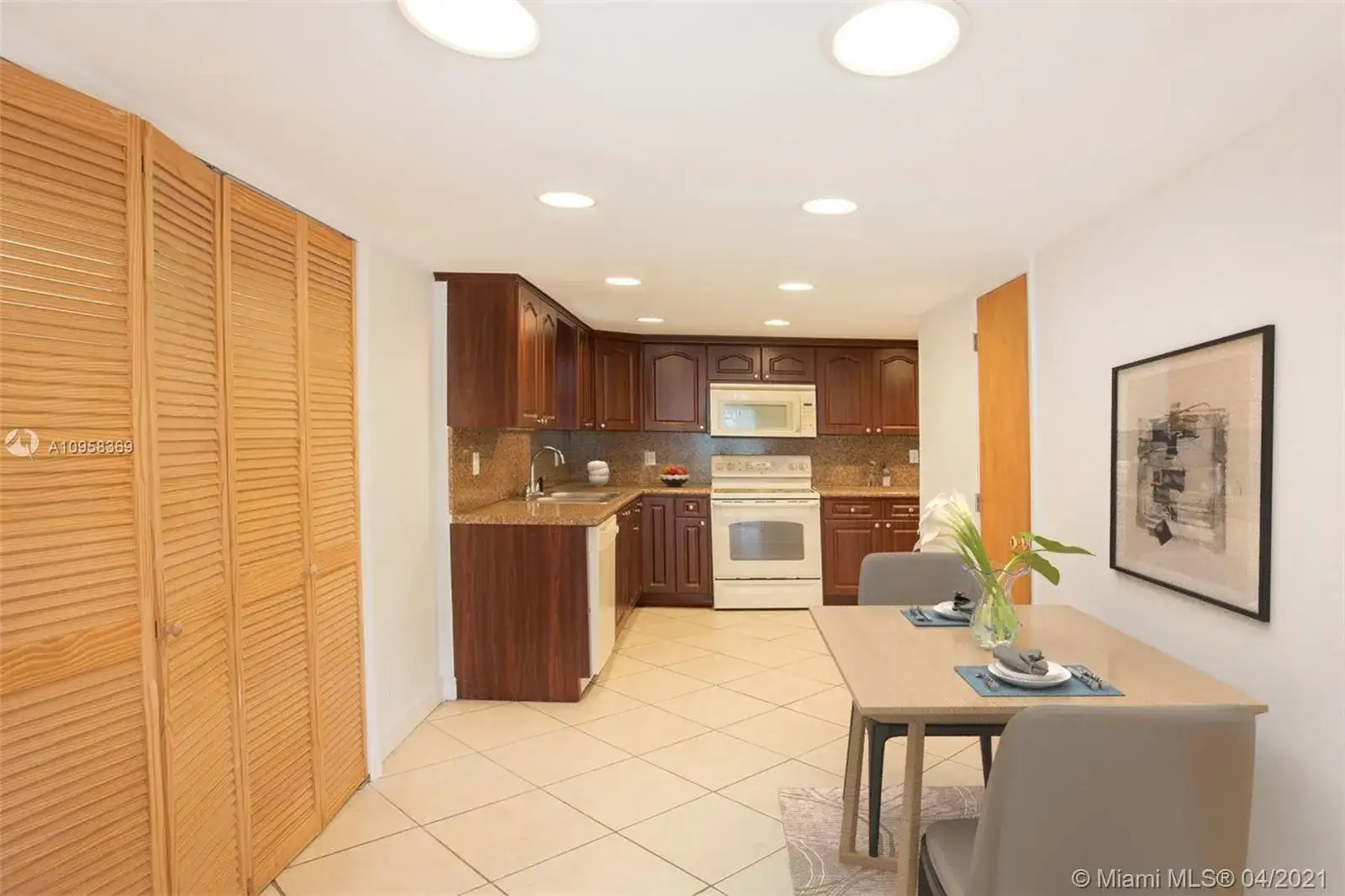 837 El Rado St, Coral Gables FL 33134 photo 4
