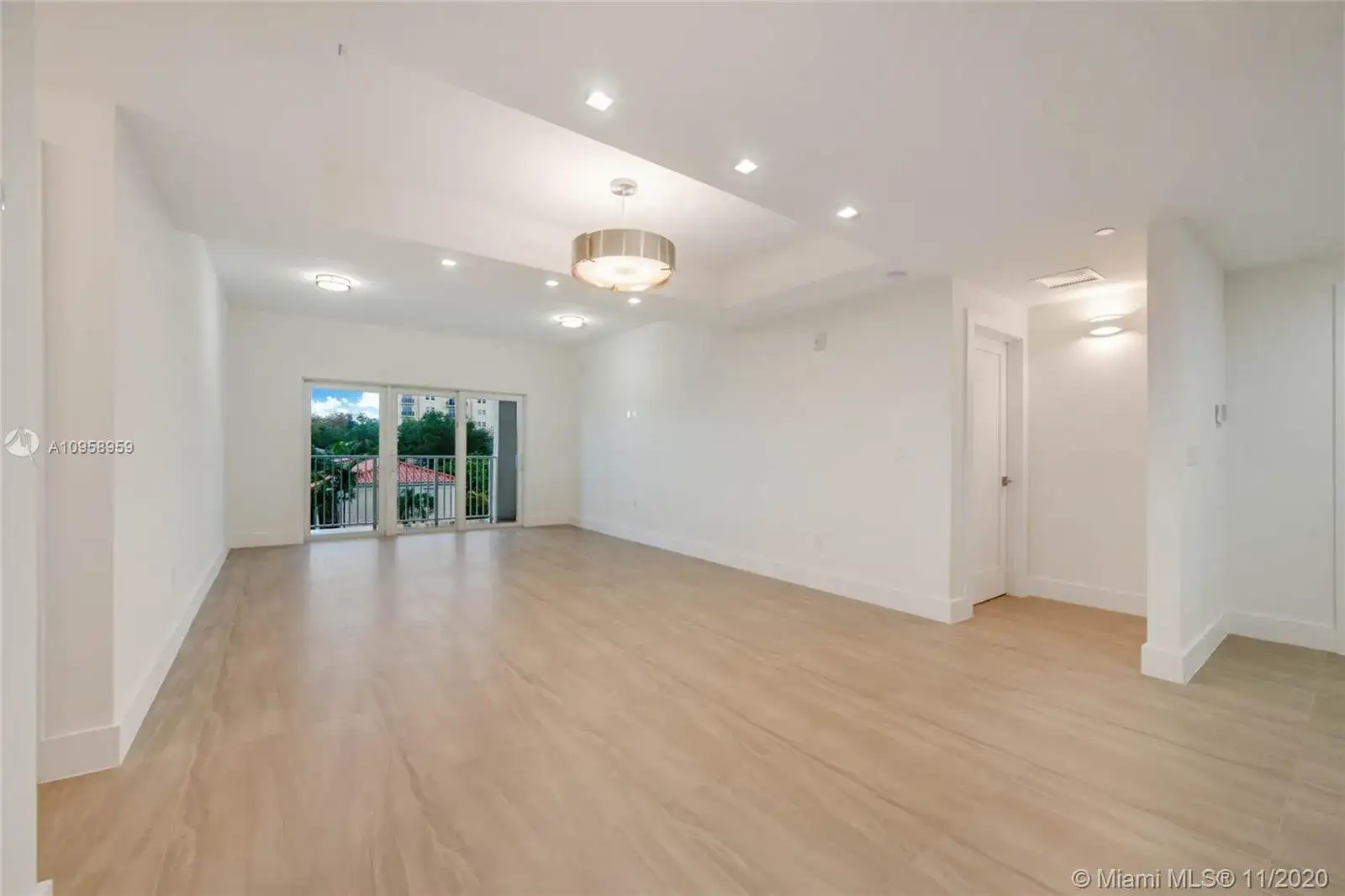 120 Salamanca Ave # 2A, Coral Gables FL 33134 photo 2