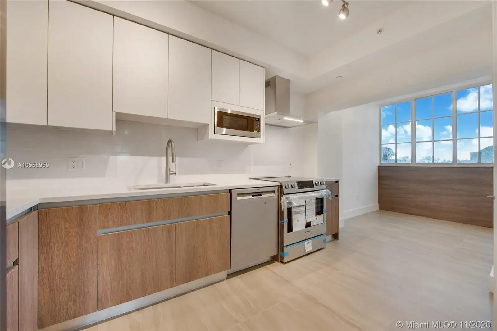 120 Salamanca Ave # 2A, Coral Gables FL 33134 photo 4