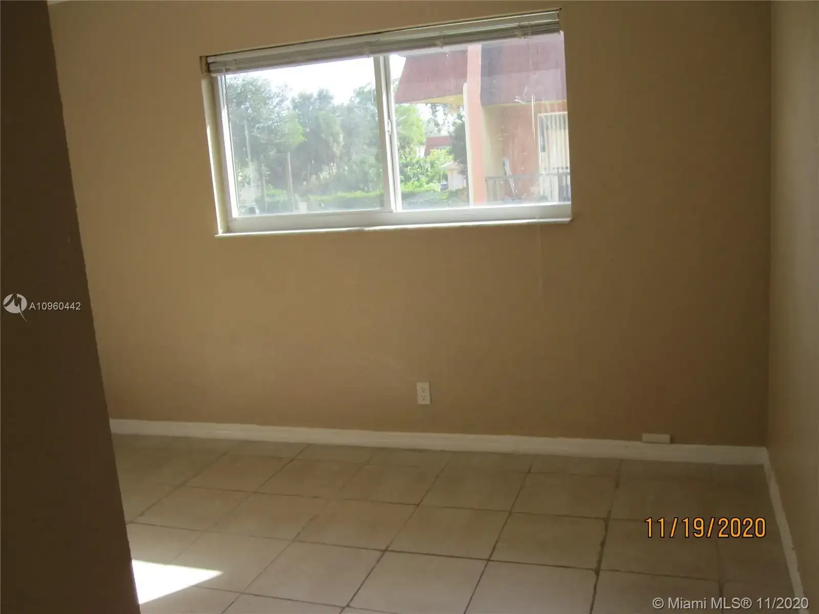 2860 NW 55th Ave # 2D, Lauderhill FL 33313 photo 2