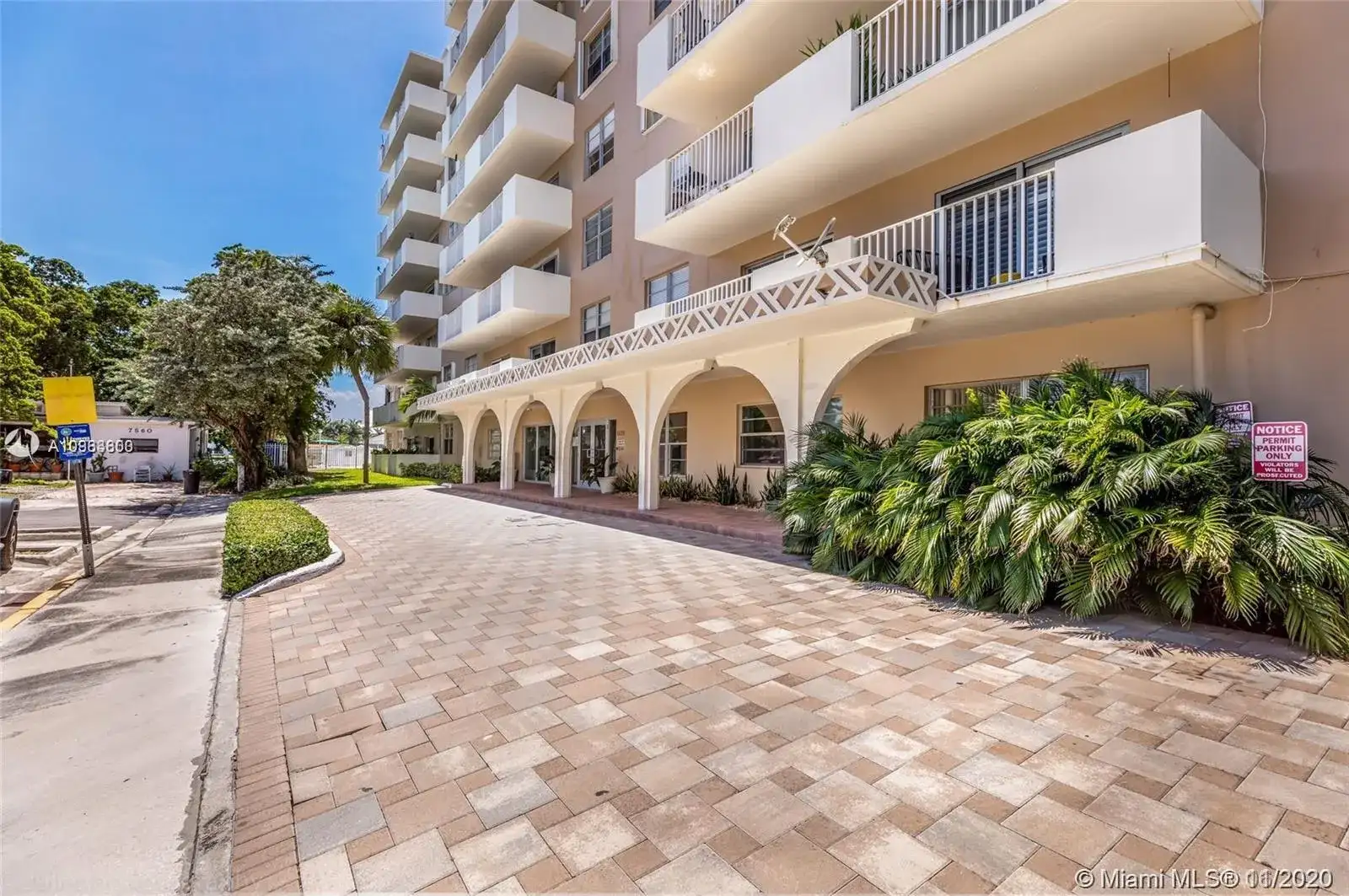 1455 N Treasure Dr # 6F, North Bay Village FL 33141 photo 2