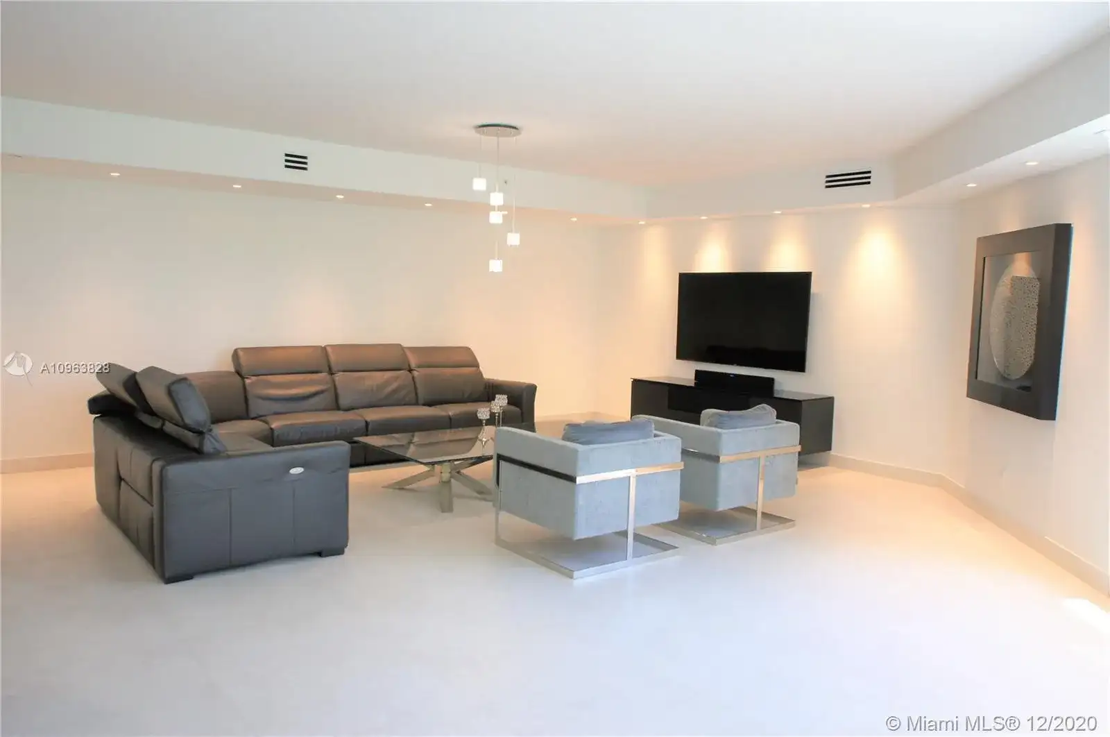 21200 Point Pl # 403, Aventura FL 33180 photo 2