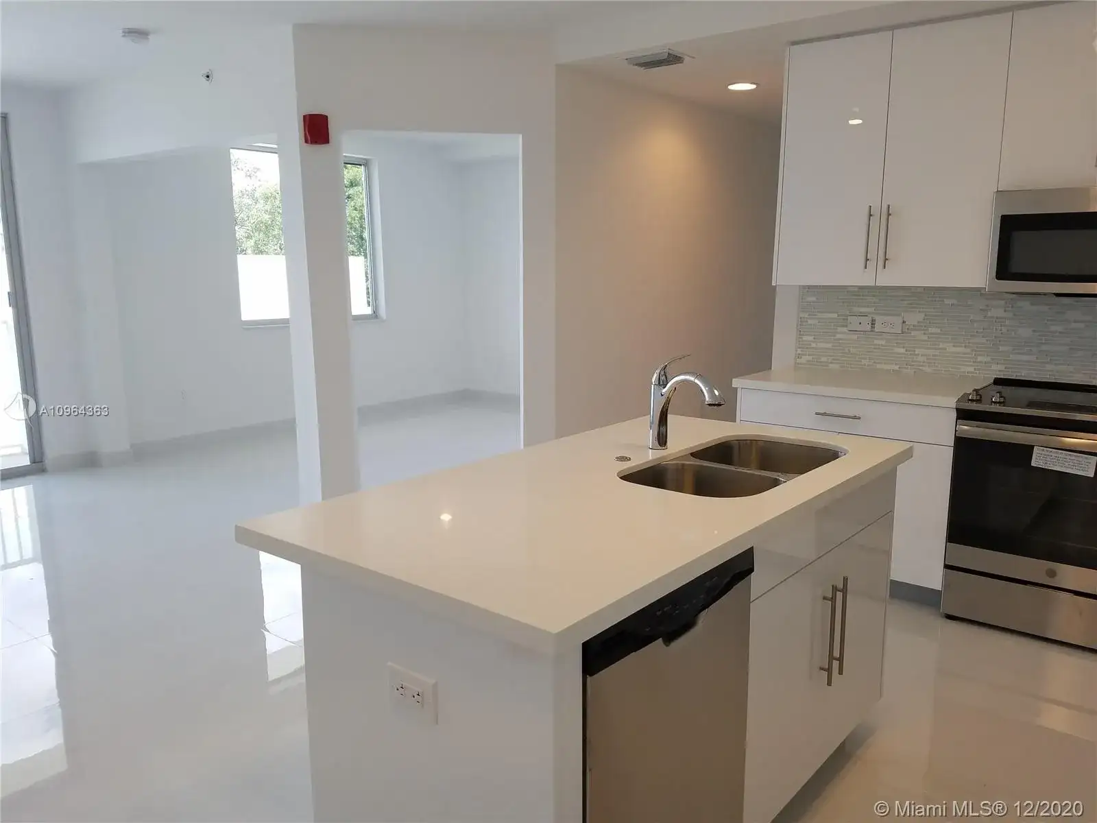 2651 NE 212th Ter # 306, Miami FL 33180 photo 4