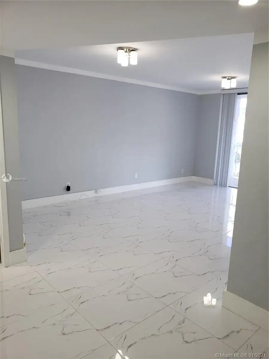 16565 NE 26th Ave # 2H, North Miami Beach FL 33160 photo 3