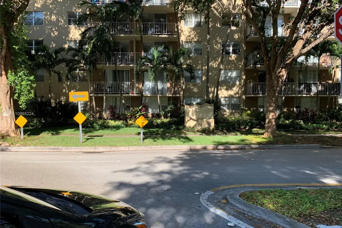 1805 Sans Souci Blvd # 429, North Miami FL 33181