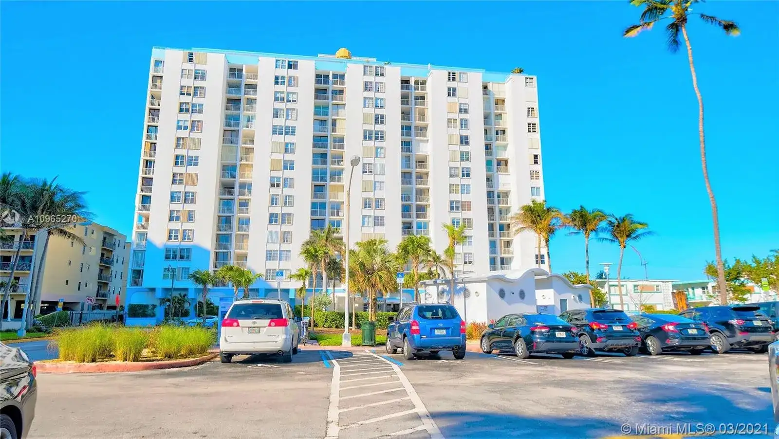 6450 Collins Ave # 609, Miami Beach FL 33141 photo 3