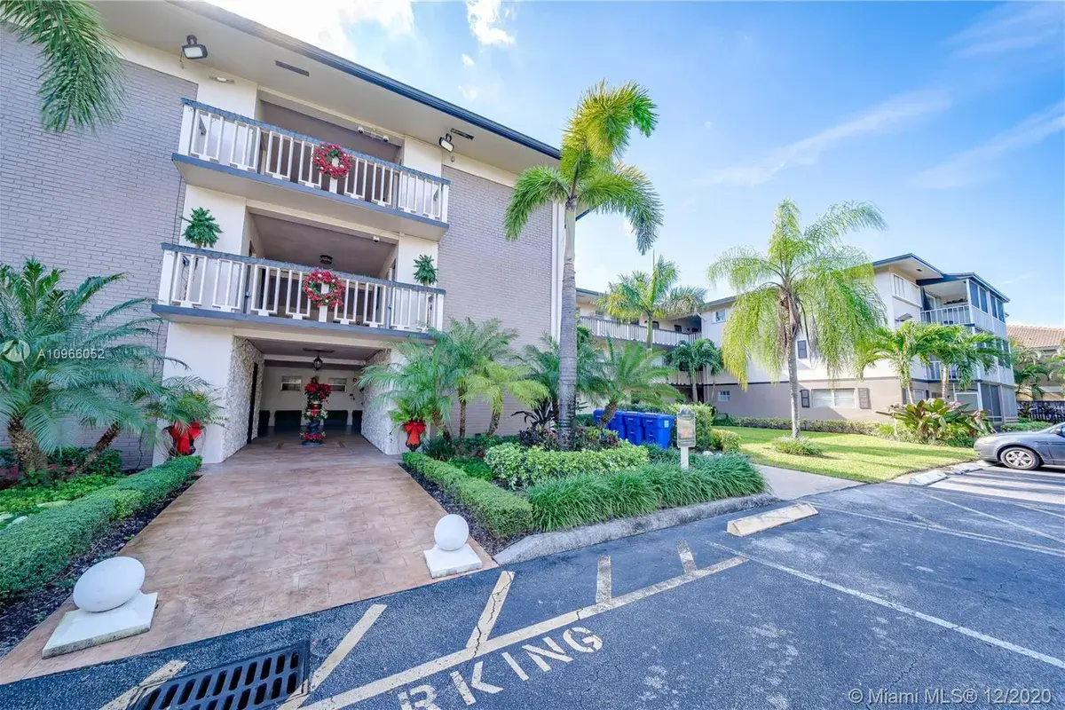 4900 Washington St # 209, Hollywood FL 33021