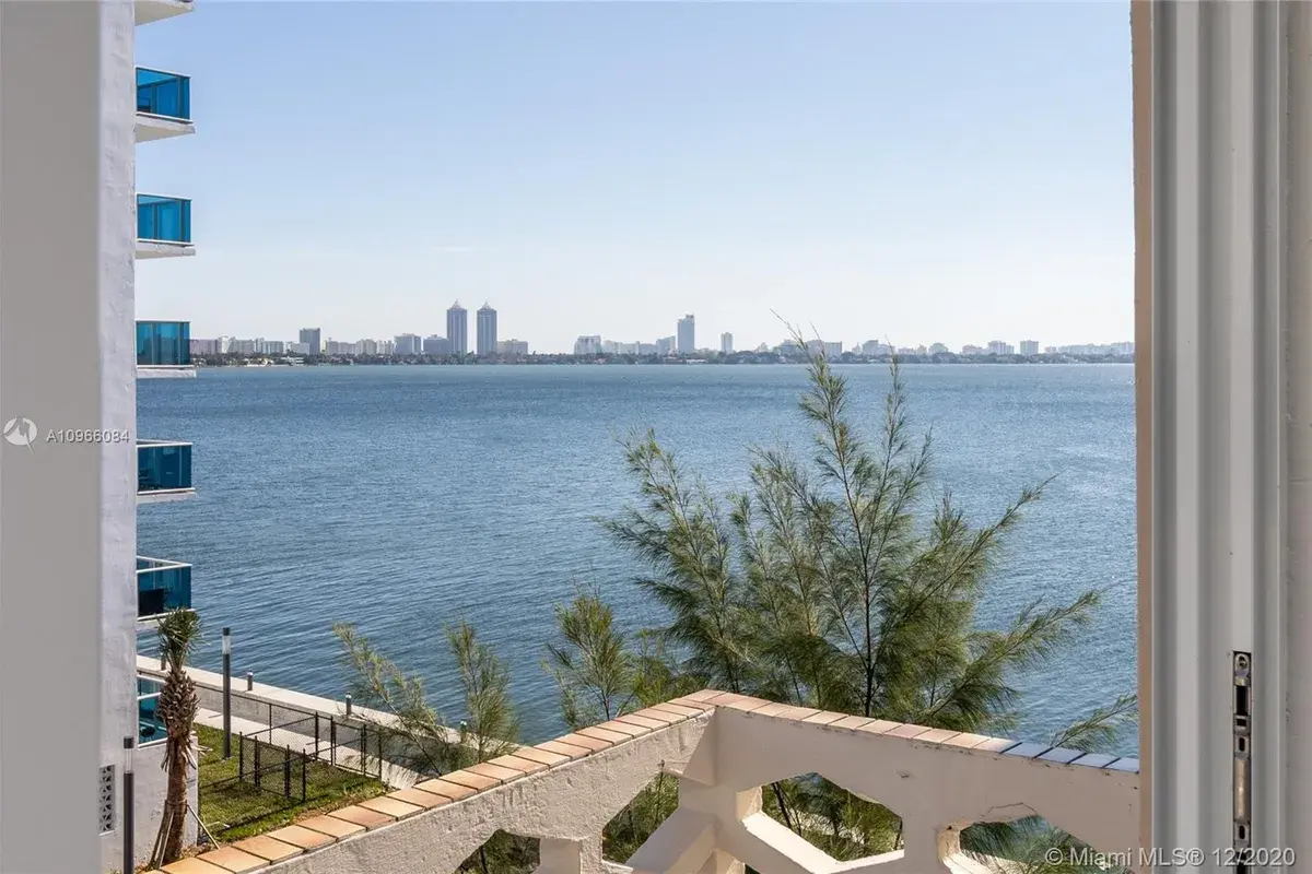 1880 S Treasure Dr # 4C, North Bay Village FL 33141