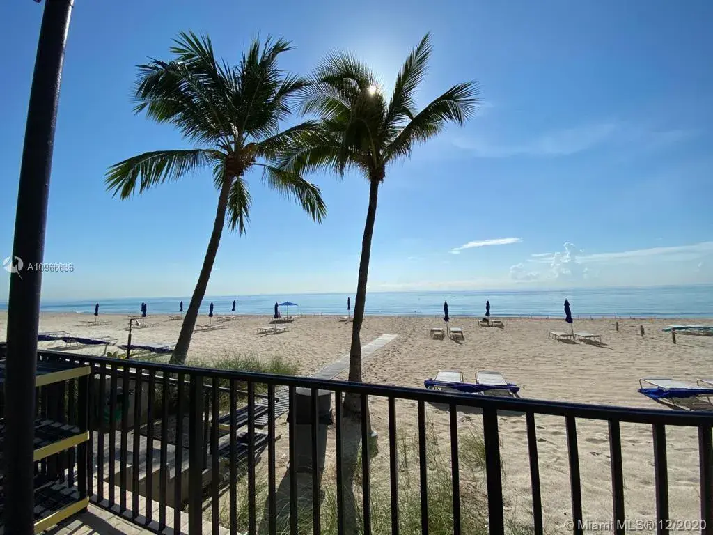 3800 Galt Ocean Dr # 1215, Fort Lauderdale FL 33308
