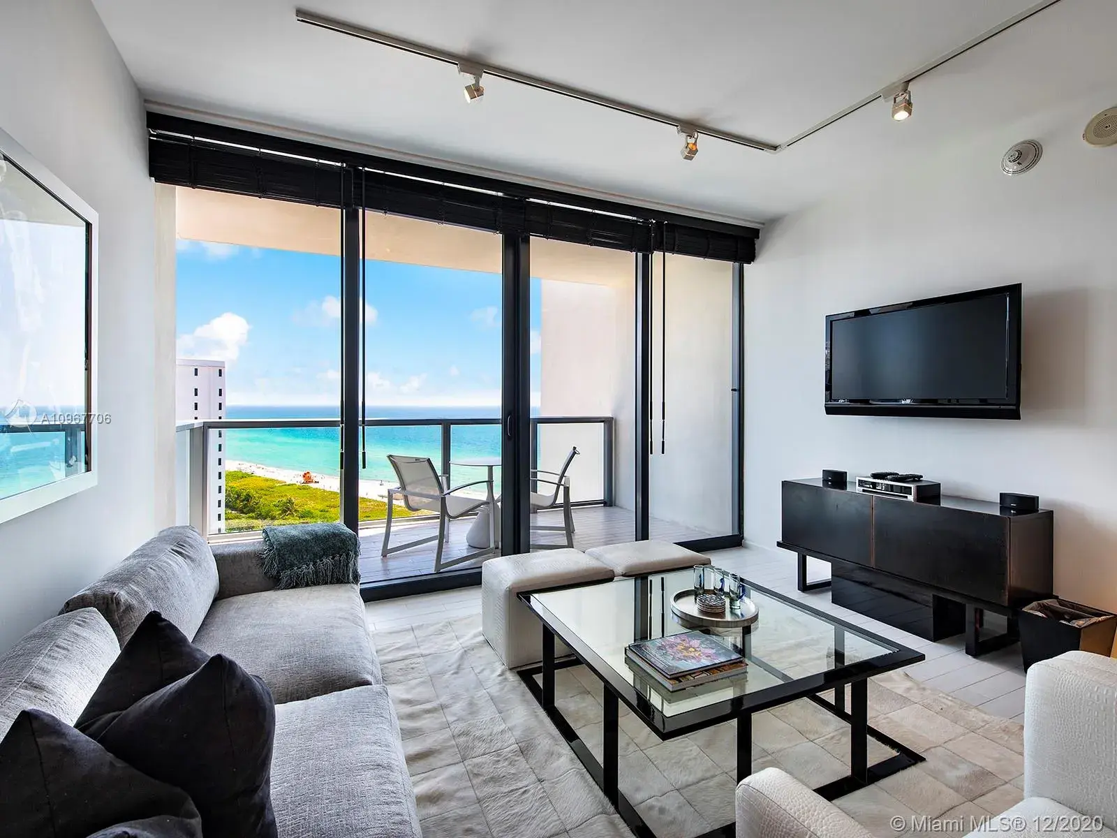 2201 Collins Ave # 1519, Miami Beach FL 33139
