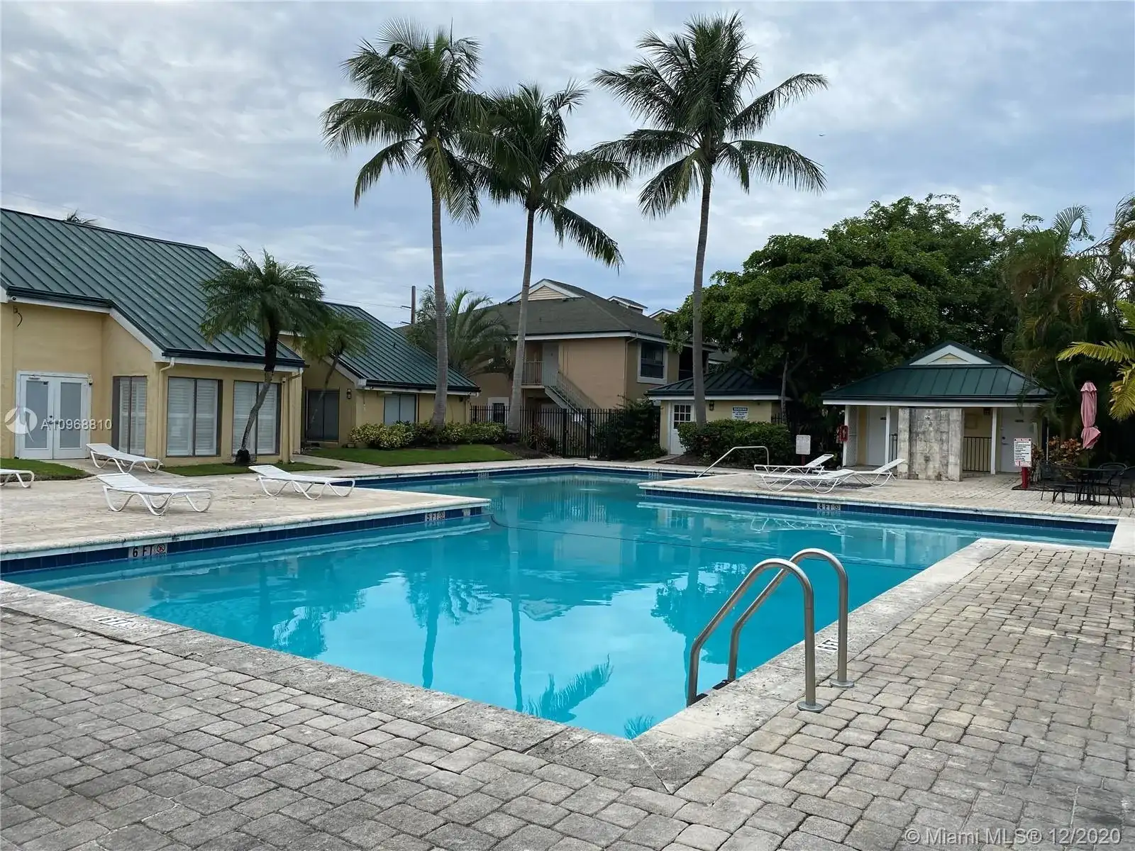 4096 N Pine Island Rd # 2111, Sunrise FL 33351 photo 2