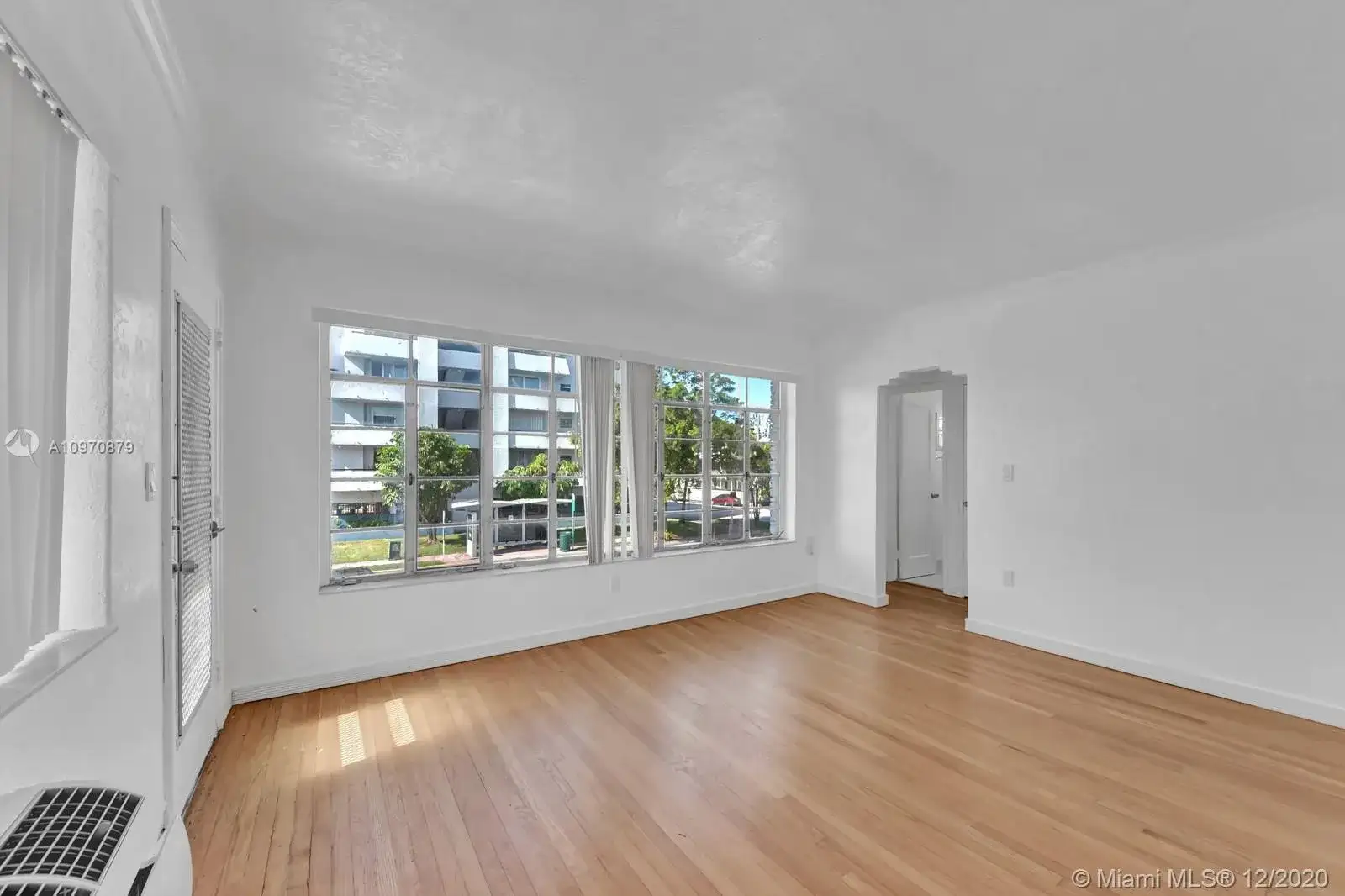 7445 Harding Ave # 208, Miami Beach FL 33141 photo 5