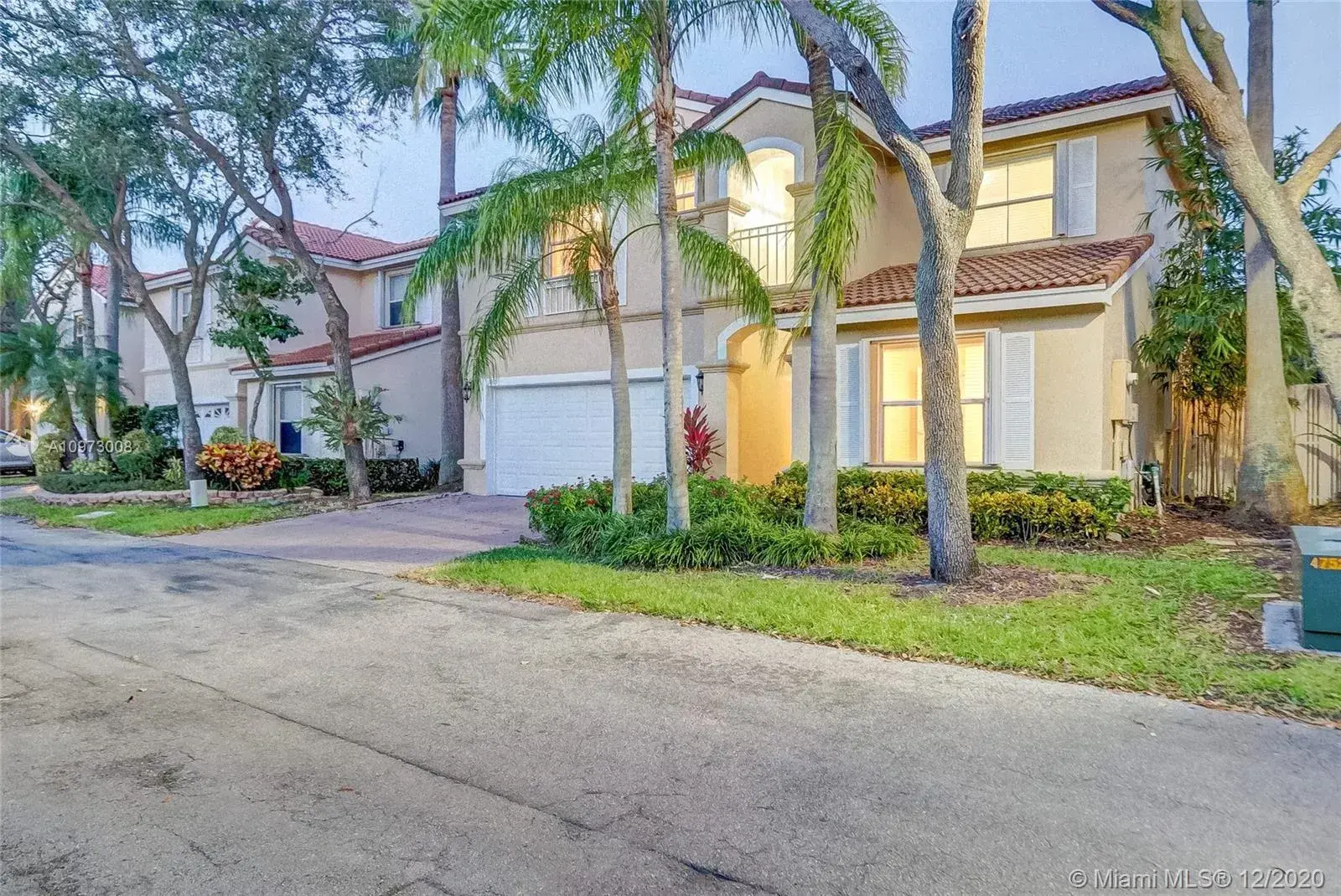 1065 Weeping Willow Way, Hollywood FL 33019