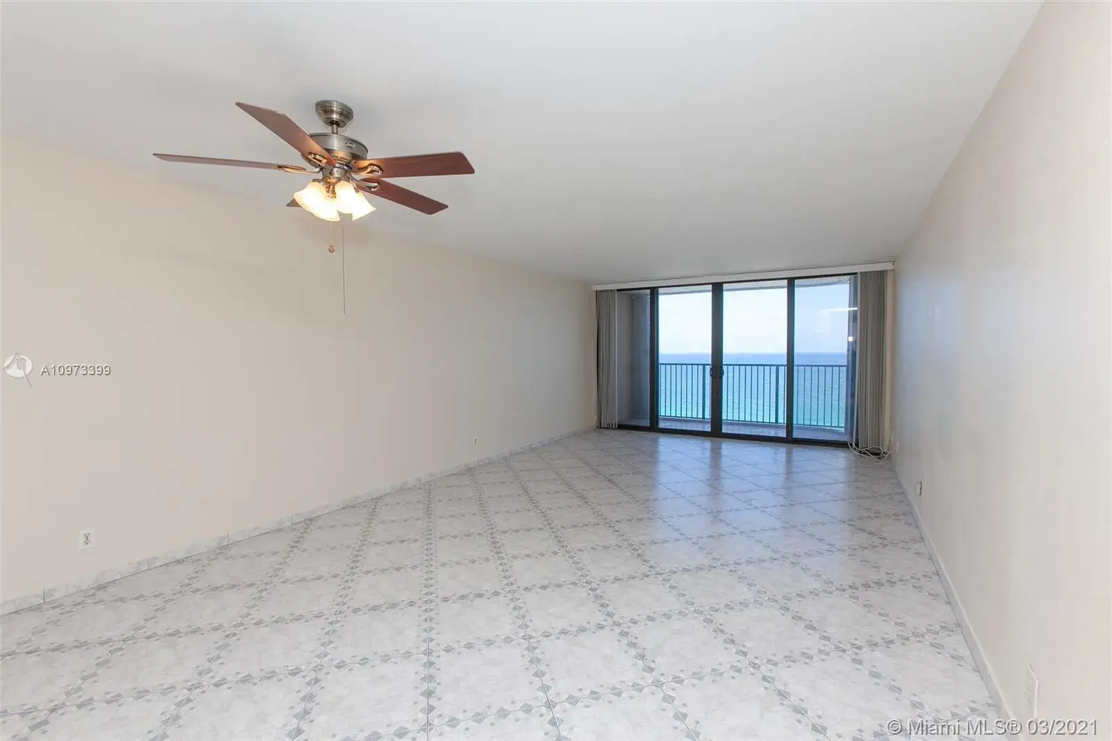2101 S Ocean Dr # 1802, Hollywood FL 33019