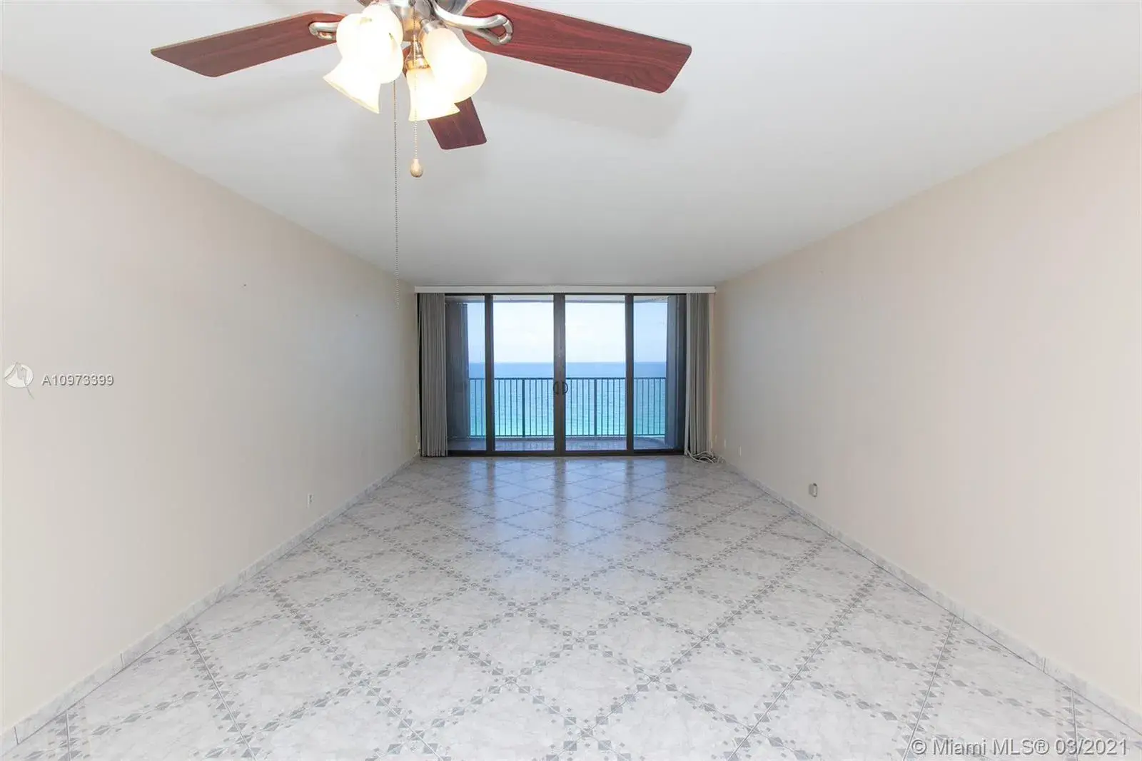 2101 S Ocean Dr # 1802, Hollywood FL 33019