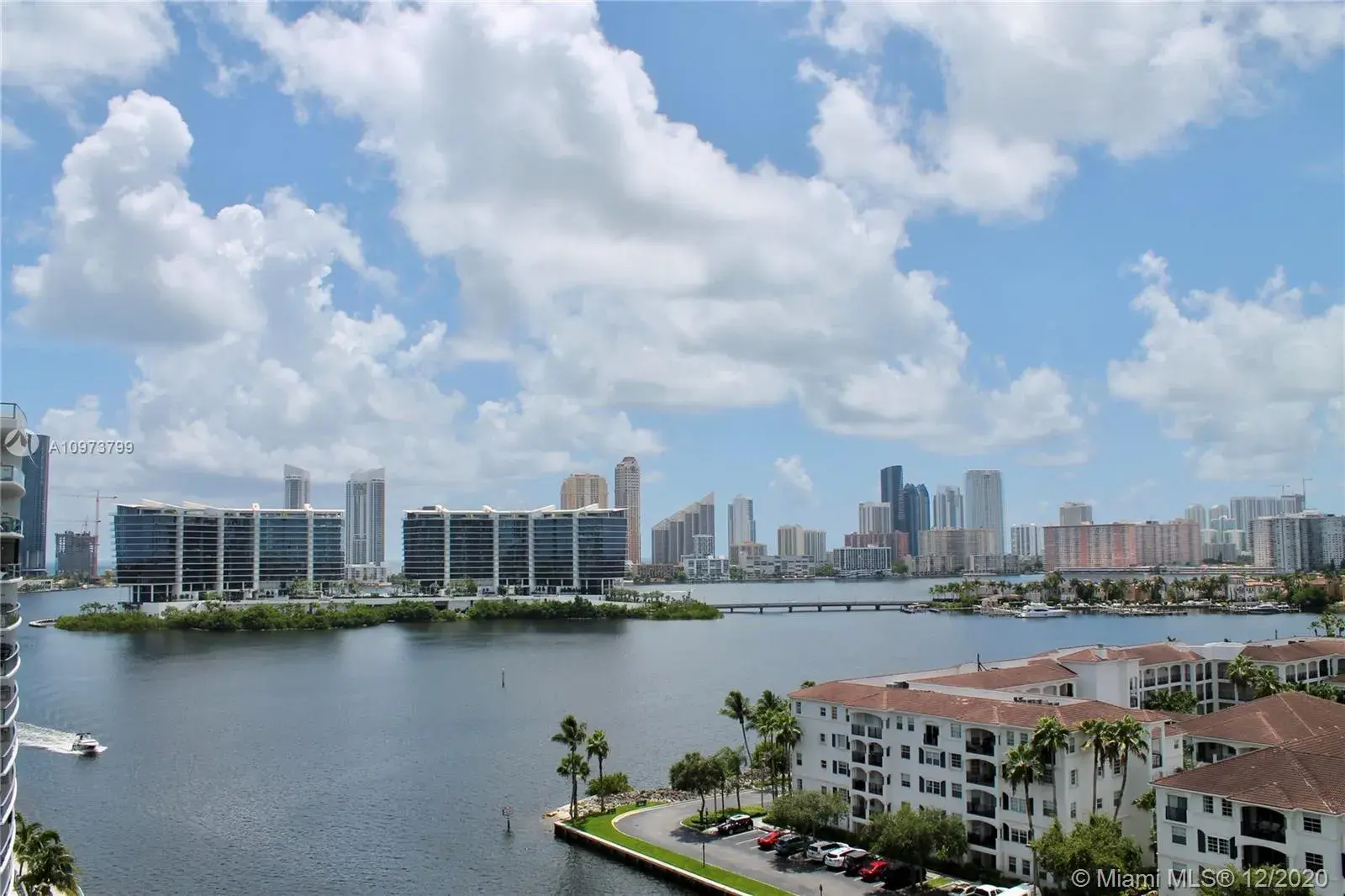 3250 NE 188th St # 902, Aventura FL 33180