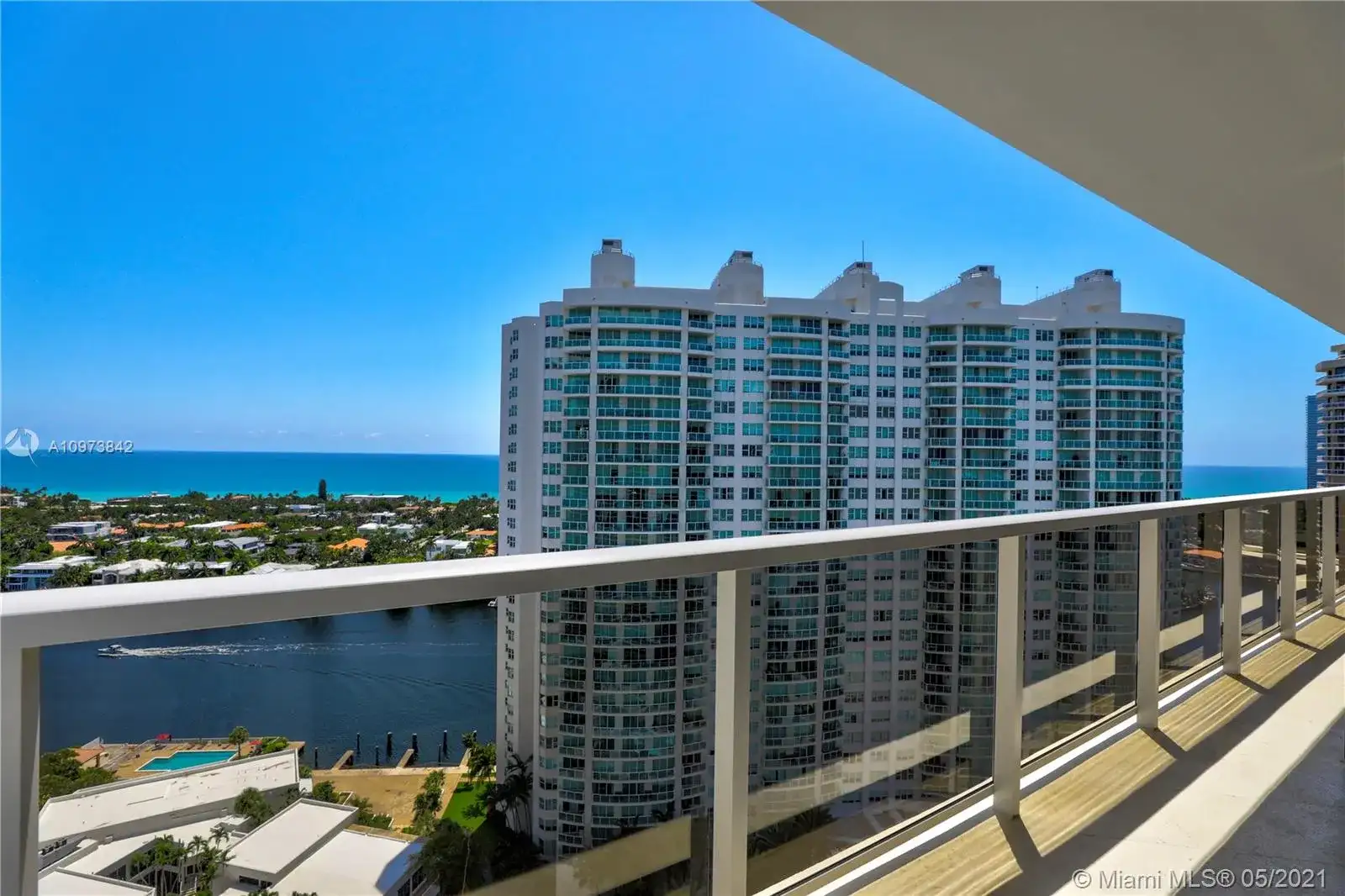 20281 E Country Club Dr # 201, Aventura FL 33180 photo 2