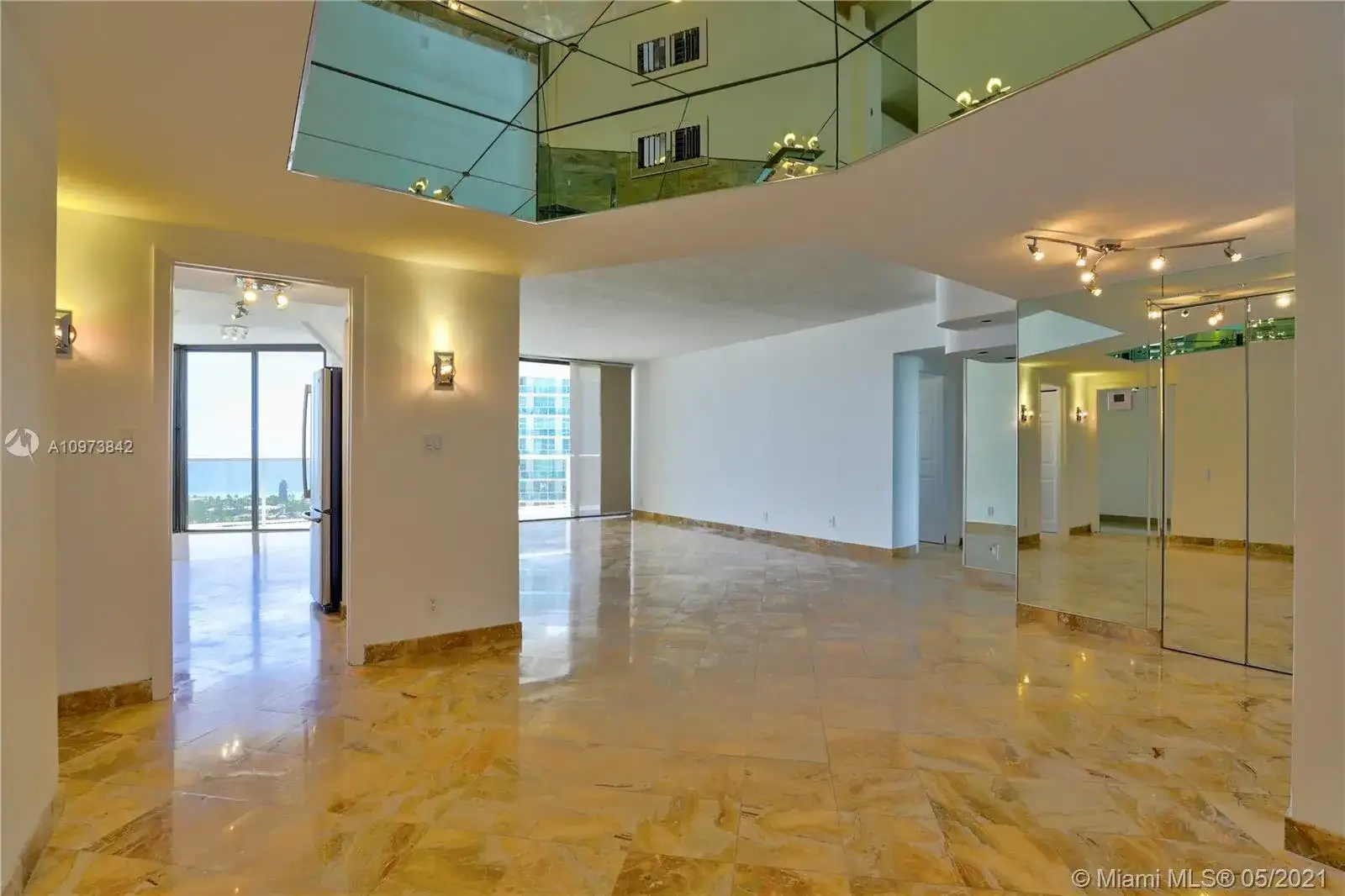 20281 E Country Club Dr # 201, Aventura FL 33180 photo 5