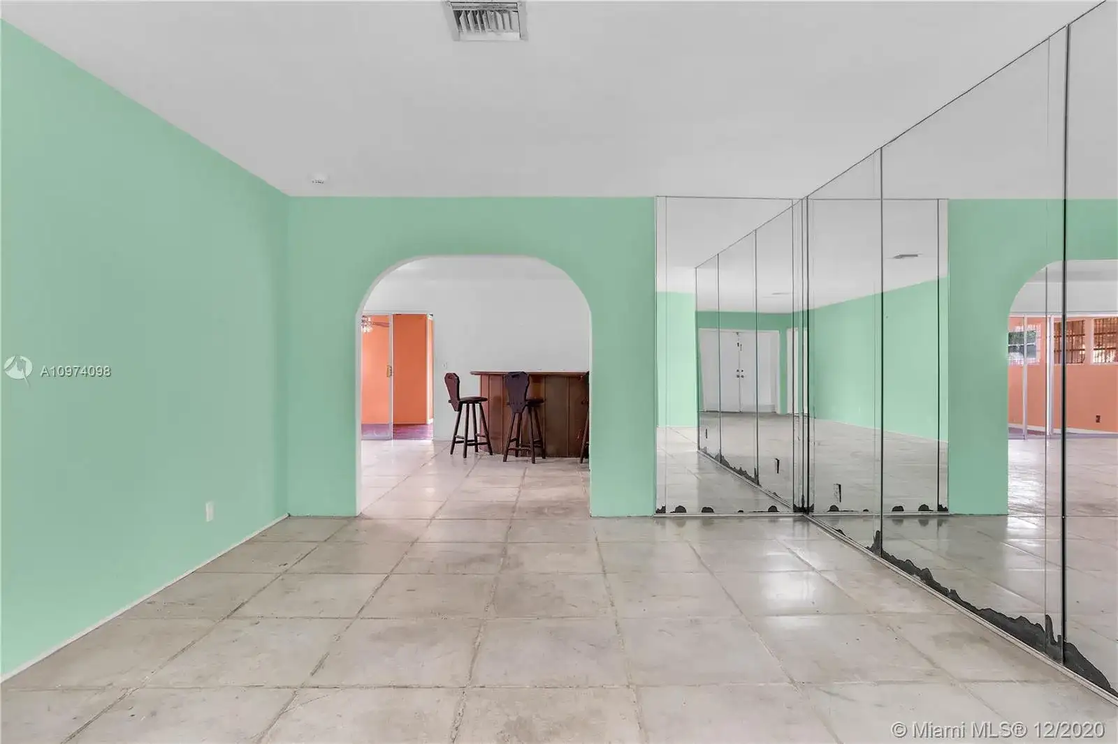 1018 Adams St, Hollywood FL 33019 photo 4