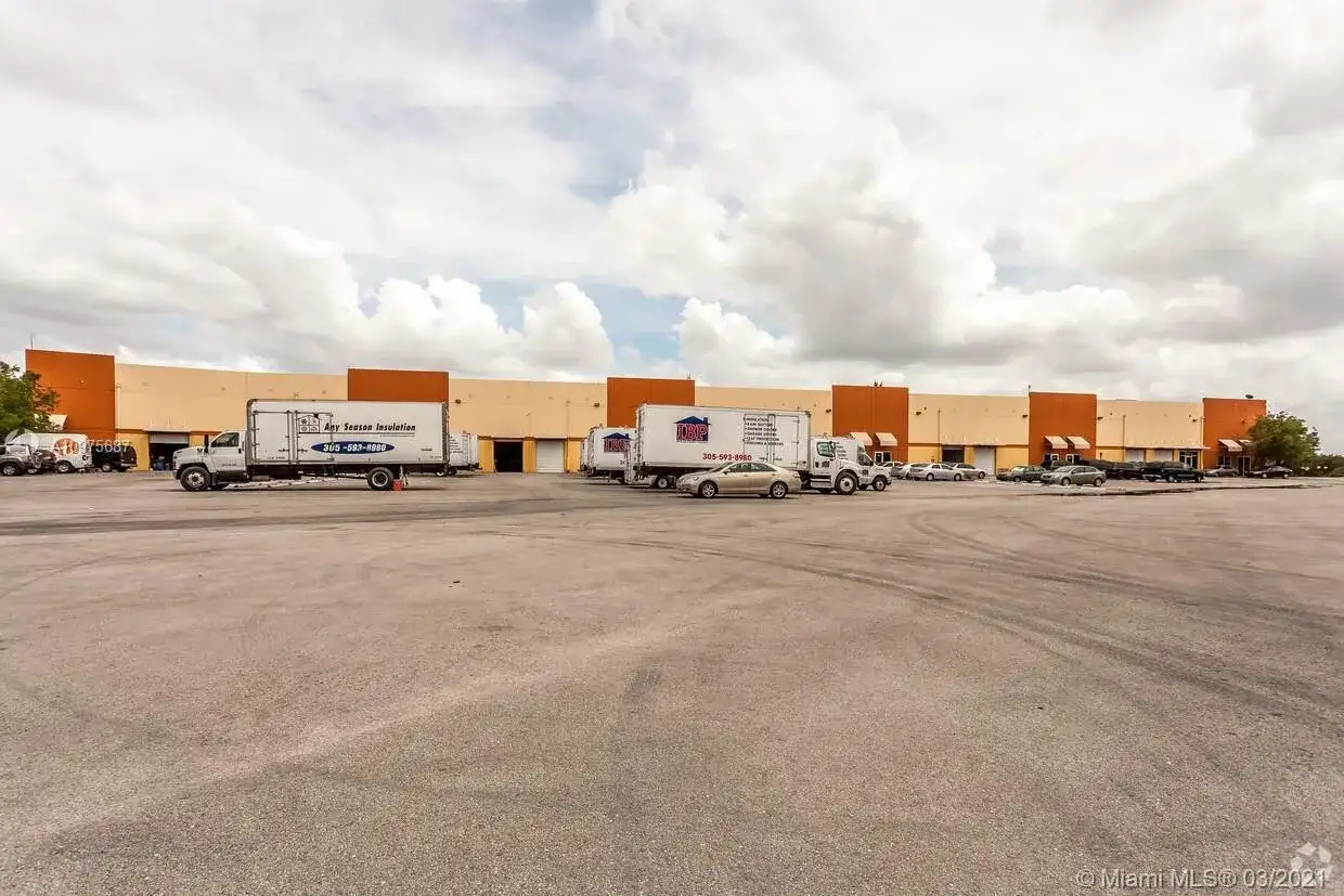 12605 NW 115th Ave, Medley FL 33178 photo 3