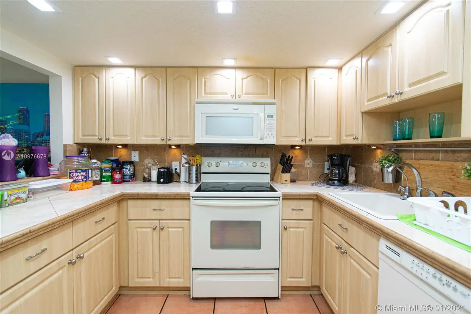 1650 NE 115th St # 601, Miami FL 33181