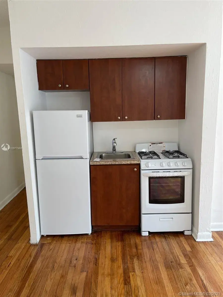 1555 Pennsylvania Ave # 207, Miami Beach FL 33139