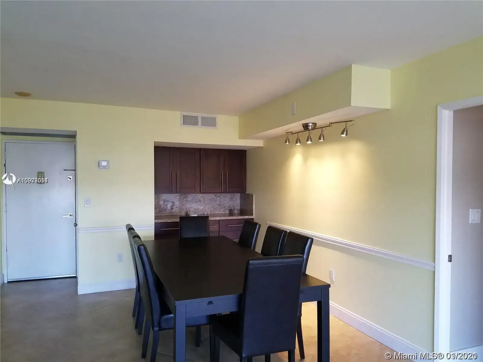 20505 E COUNTRY CLUB DR # 1232, Aventura FL 33180 photo 4