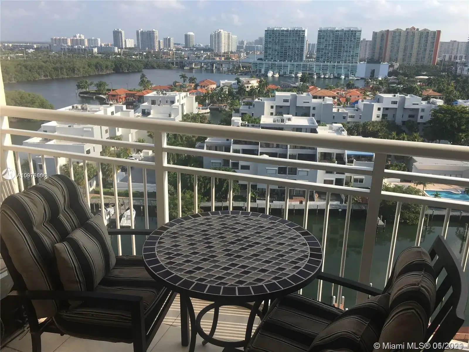 400 Kings Point Dr # 1527, Sunny Isles Beach FL 33160
