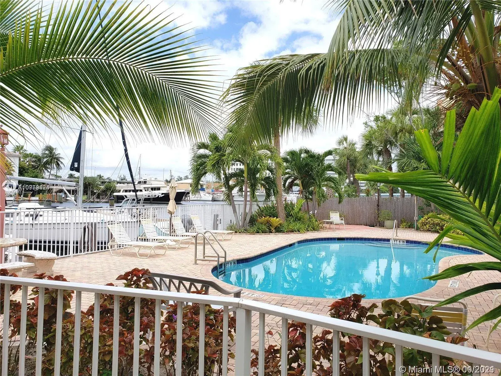 815 Middle River Dr # 115, Fort Lauderdale FL 33304