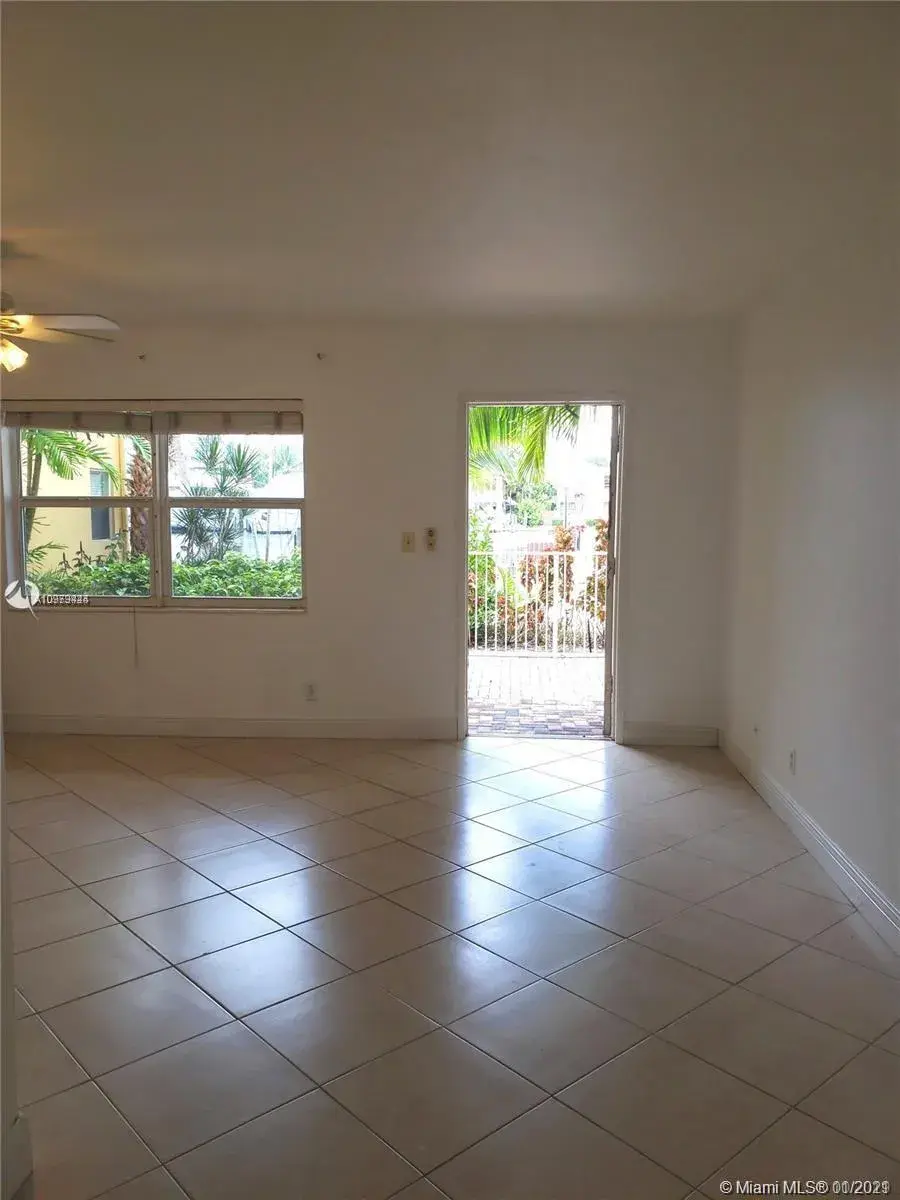 815 Middle River Dr # 115, Fort Lauderdale FL 33304
