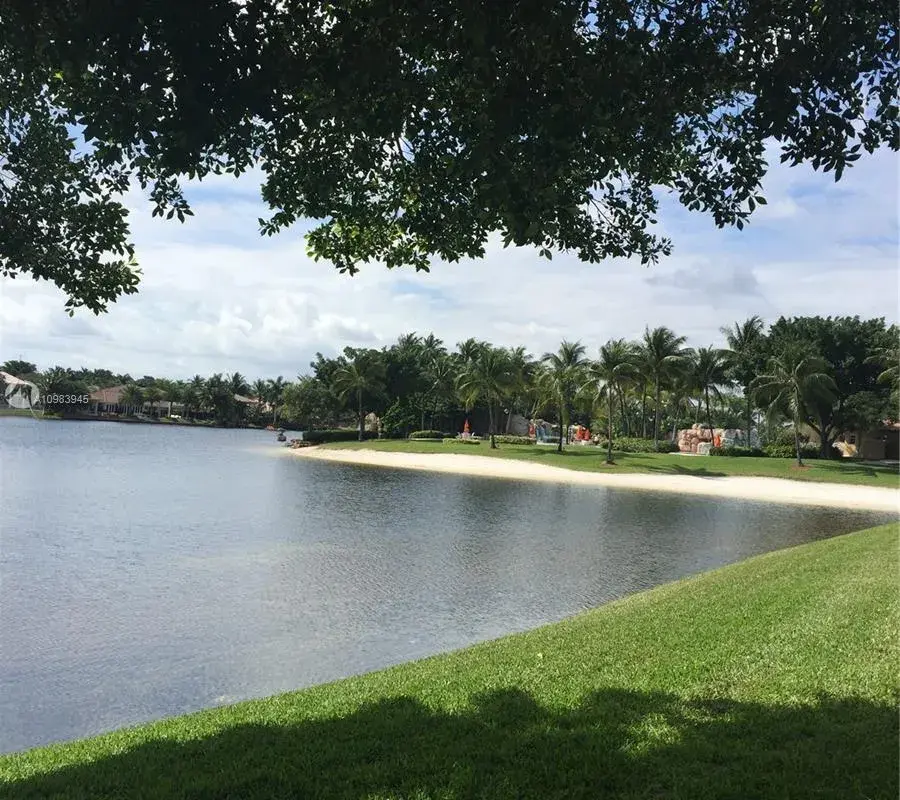 10770 NW 66th St # 301, Doral FL 33178