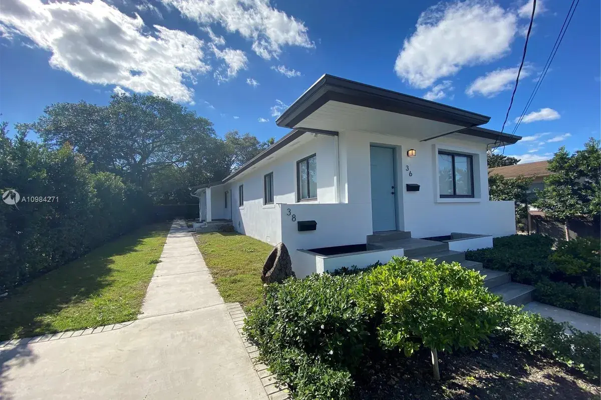 36 NW 52nd St, Miami FL 33127