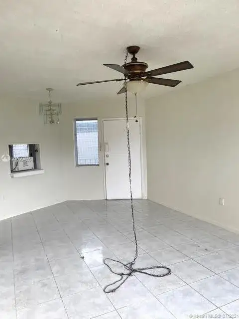 18780 NE 18th Ave # 223, Miami FL 33179 photo 2