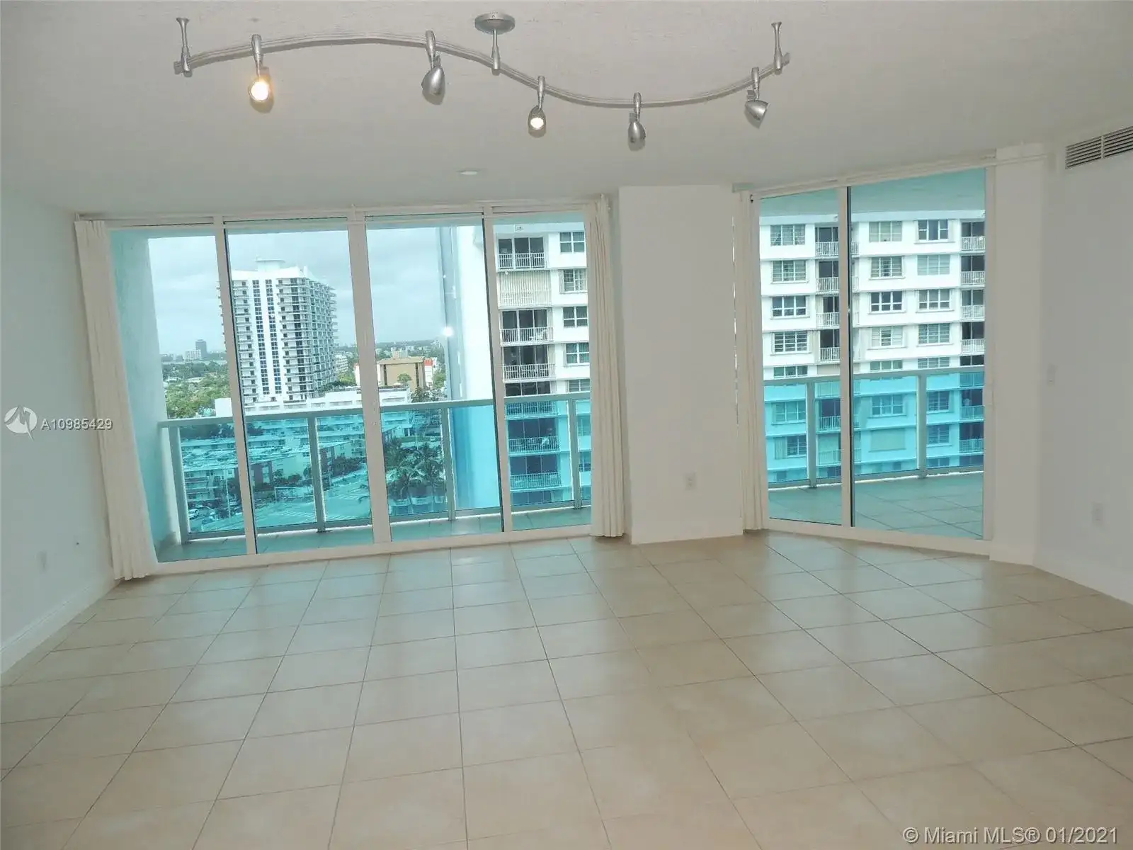 1881 79th St Cswy # 1404, North Bay Village FL 33141 photo 2