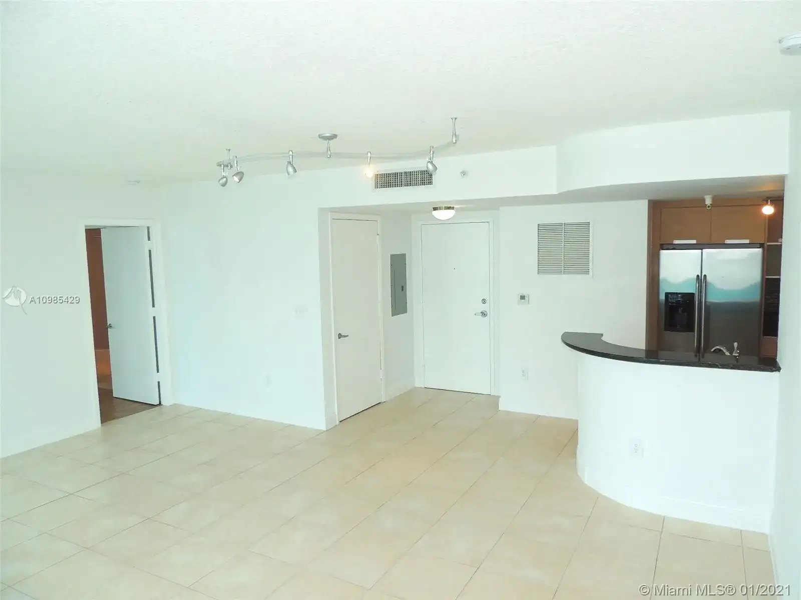 1881 79th St Cswy # 1404, North Bay Village FL 33141 photo 4