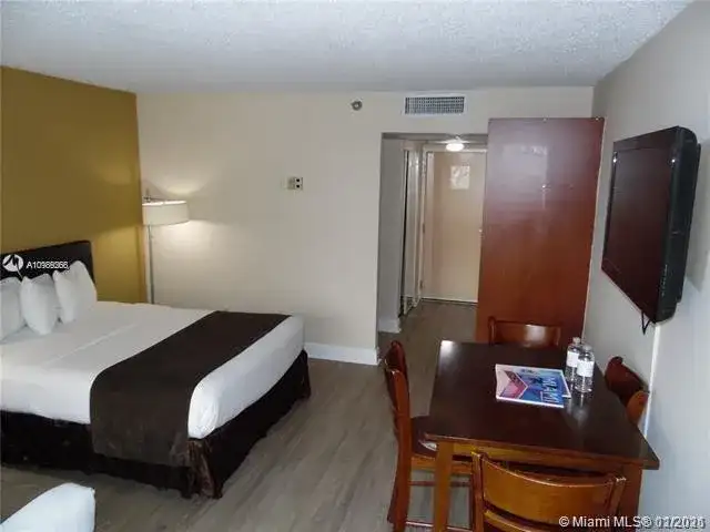19201 Collins Ave # 243, Sunny Isles Beach FL 33160 photo 4