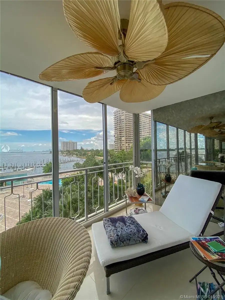 11111 Biscayne Blvd # 4F, Miami FL 33181 photo 5