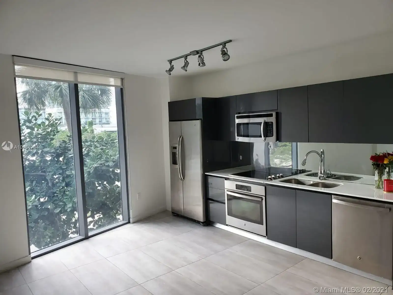 31 SE 6th St # 301, Miami FL 33131 photo 4