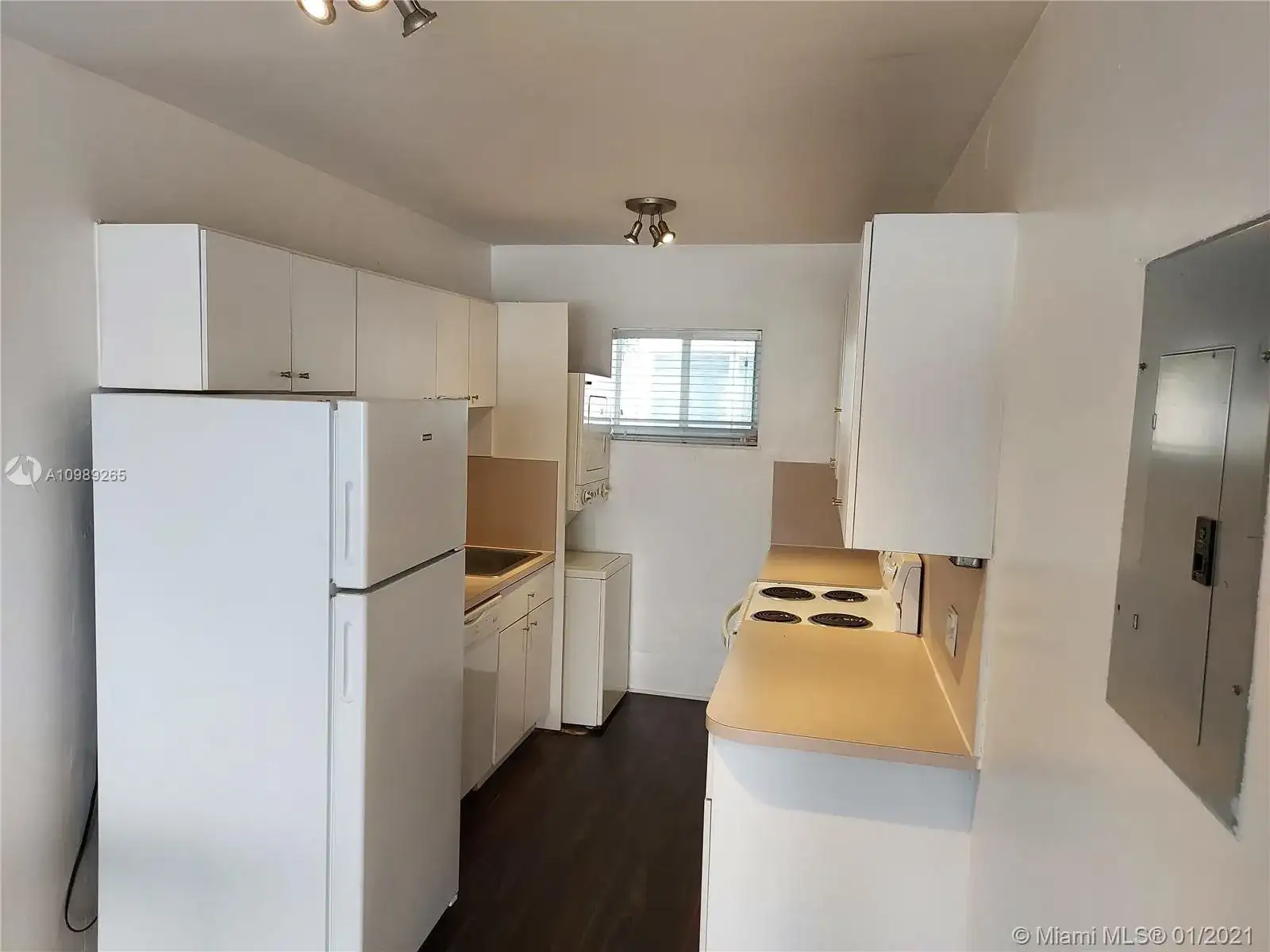 2033 Calais Dr # 4, Miami Beach FL 33141 photo 4